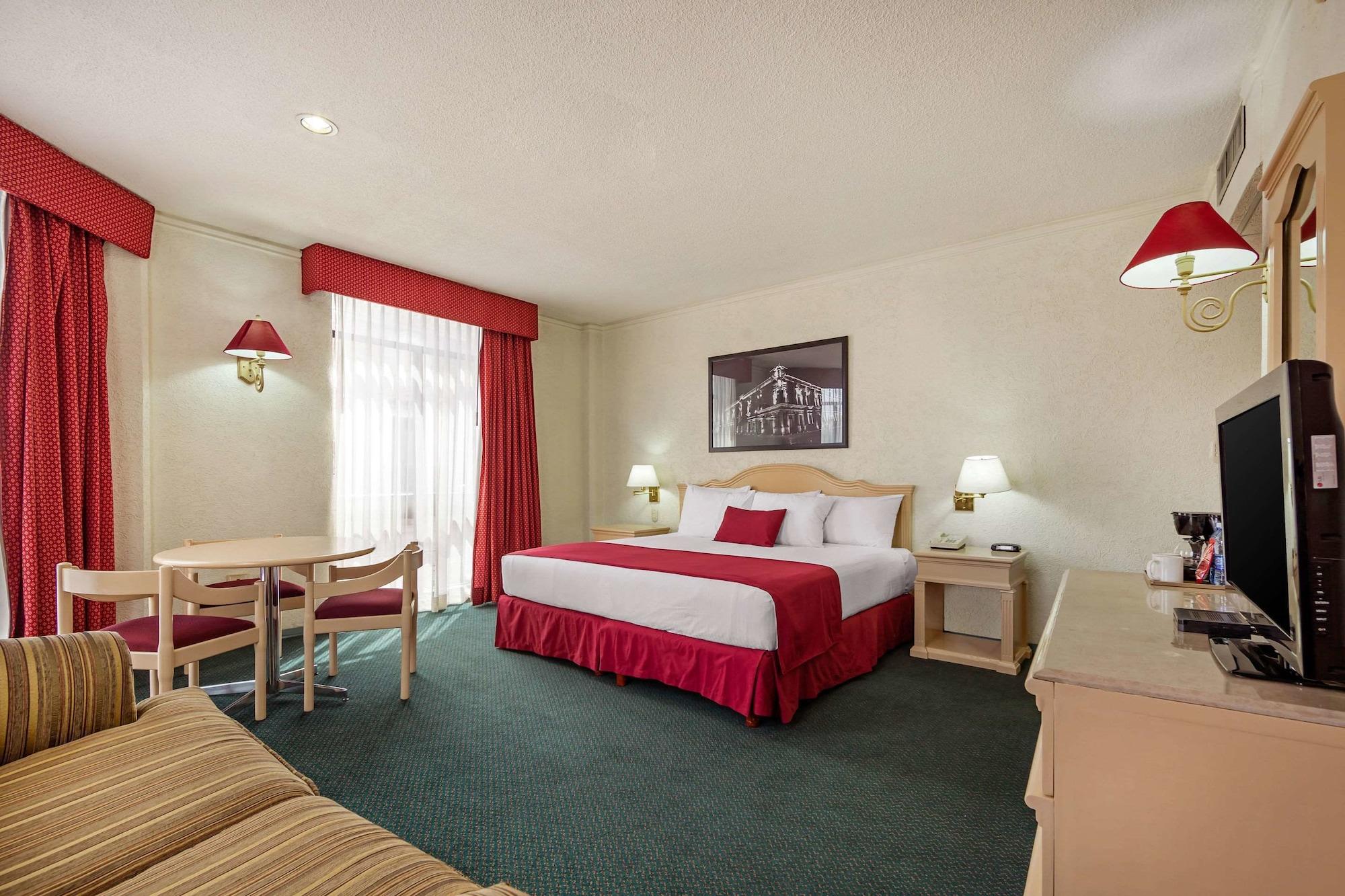 Quality Inn Aguascalientes Exterior photo
