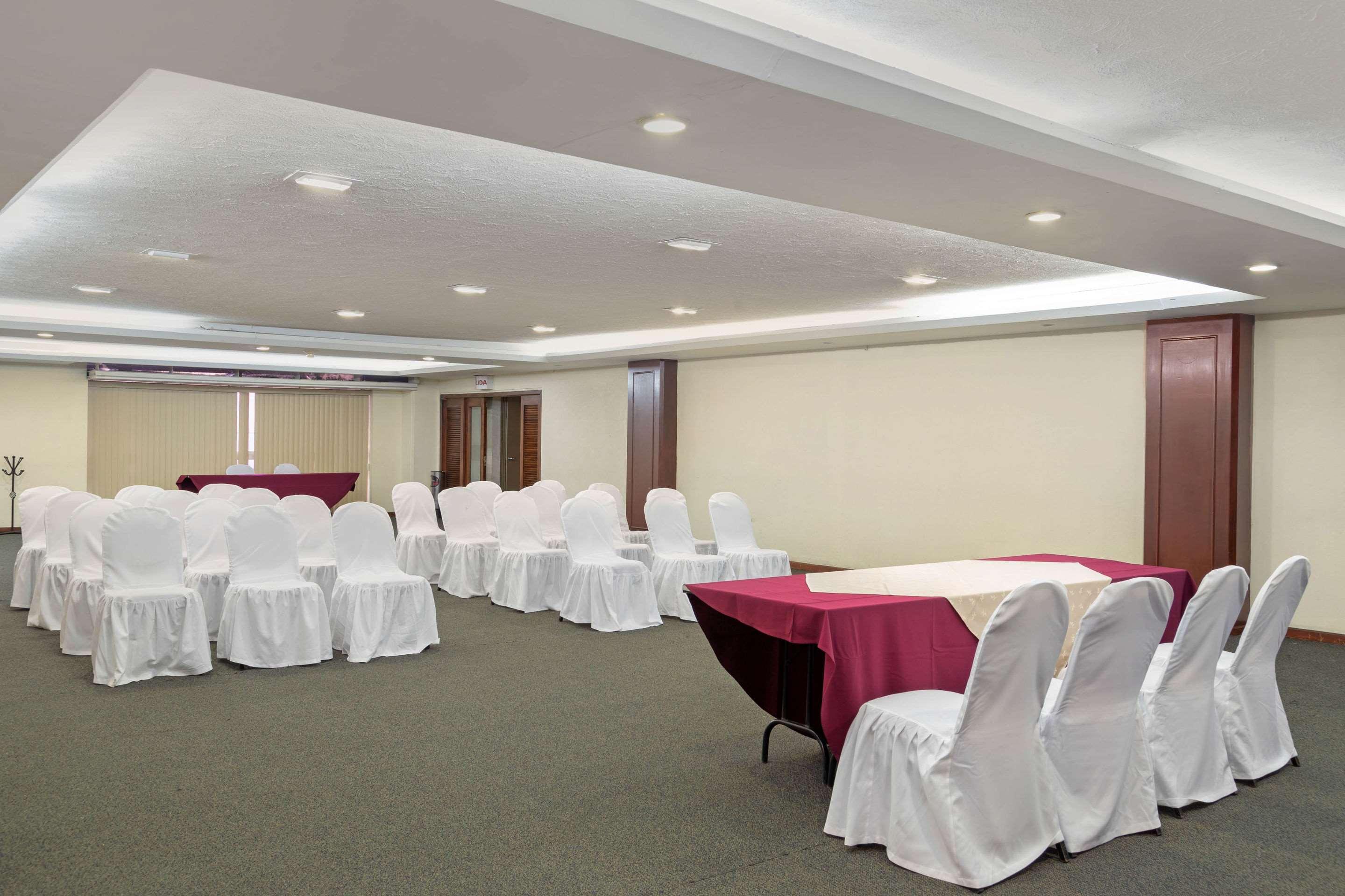 Quality Inn Aguascalientes Exterior photo
